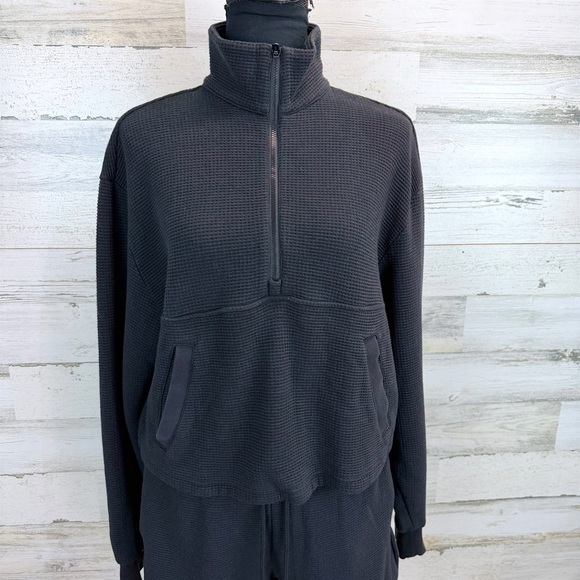 Athleta 2pc Black Waffle Knit Set Half Zip Pullover & Shorts Cozy Small - Picture 8 of 13